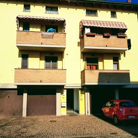 アパート Guest Filangieri 1 レッジョ・エミリア